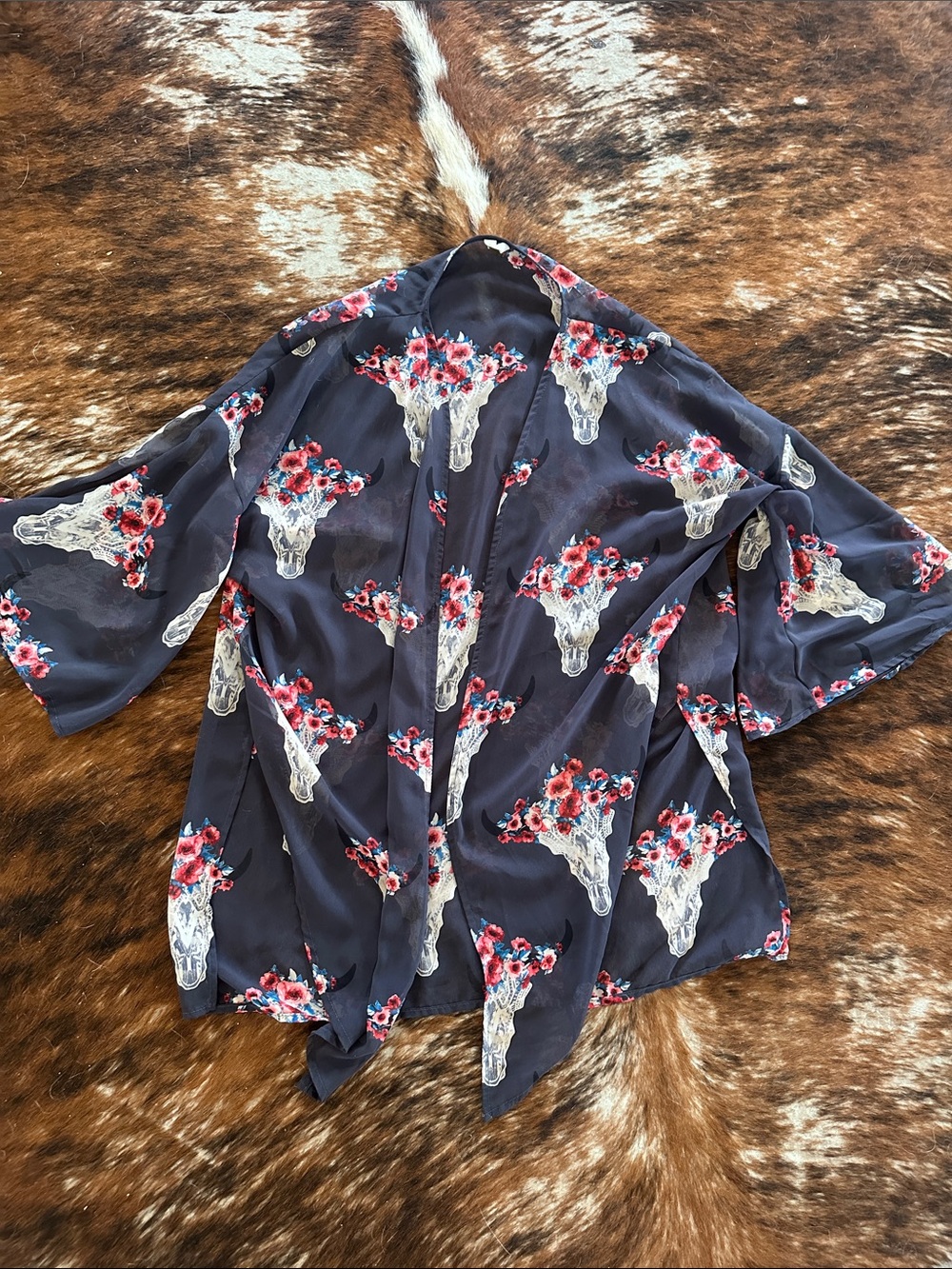 Steer skull lightweight sweater